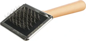 TRIXIE Finišák malý, dřevěná rukojeť 6 x 13 cm