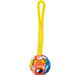 TRIXIE FIFA 2026 vrhací míč s lanem, 26 cm, tvrdá guma, bílá/černá/barevná - LIMITOVANÁ NABÍDKA