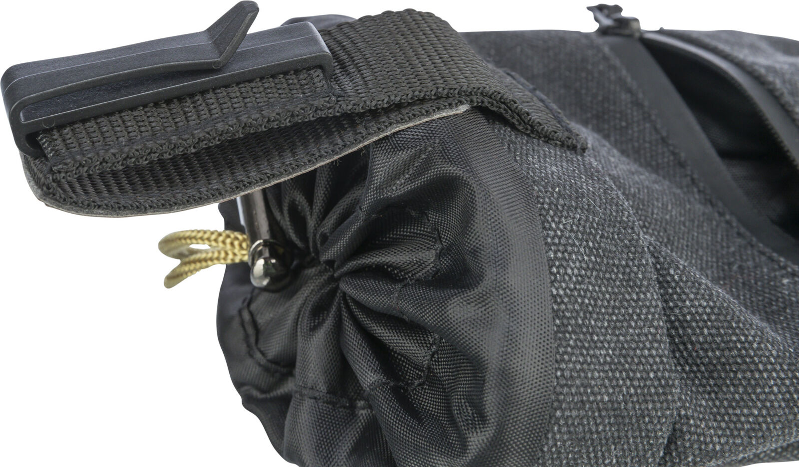 TRIXIE BE NORDIC pamlskovník/zásobník na sáčky na trus, 10 x14 cm, černá