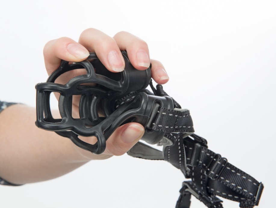 TRIXIE Silikonový náhubek FLEX S 19 cm/hlava max.18 cm černý