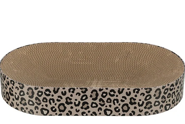 TRIXIE Kartonové škrabací lůžko LEO, s catnipem, 63 x 10 x 35 cm, hnědá/leopardí