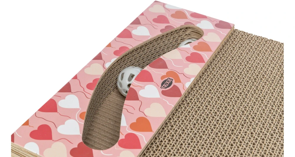 TRIXIE Škrabací karton VALENTINE, s míčky catnipem, 38 x 5 x 30 cm, lososová - LIMITOVANÁ NABÍDKA