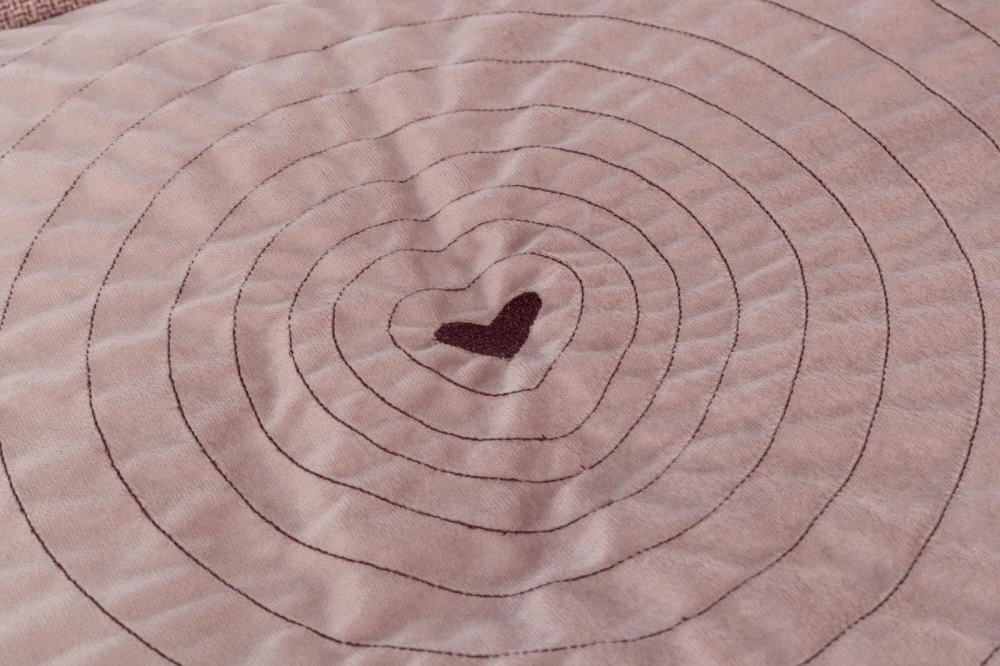 TRIXIE Podložka k ležení VIVIANA, 120 x 80 cm, sametová tkanina, antická růžová