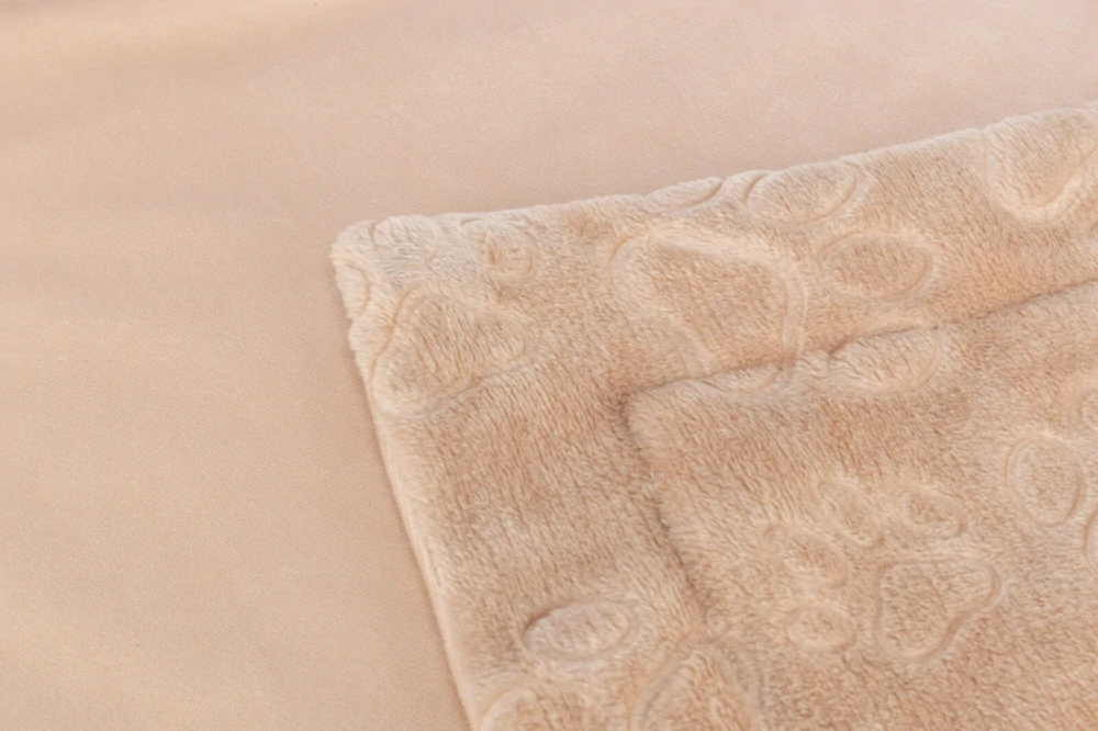 TRIXIE Plyšová deka BARRY, dvouvrstvý samet, béžová 150 x 100 cm