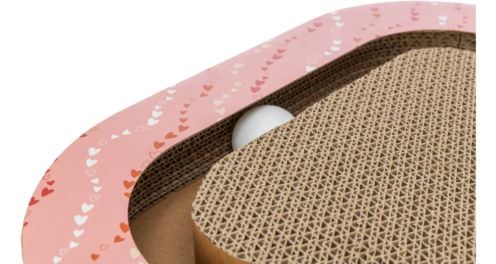 TRIXIE Škrabací karton VALENTINE triangl, s míčky a catnipem, 36 x 5 x 36/36 cm, losos - LIMITOVANÁ NABÍDKA