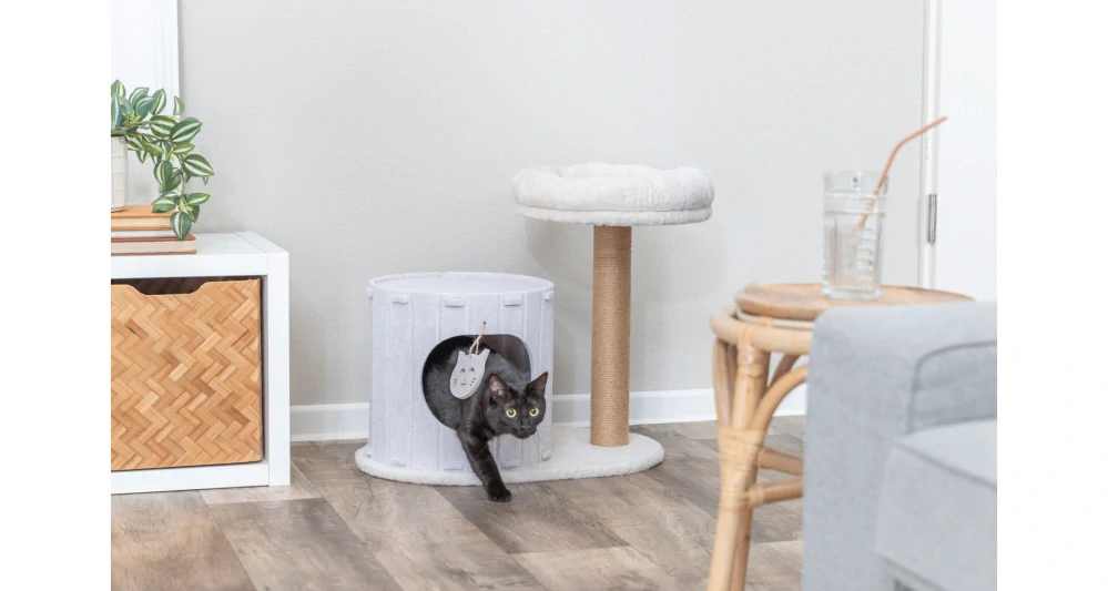 TRIXIE Škrabadlo FILIA s filcovým domkem, 58 × 37 cm, výška: 52 cm, krémová