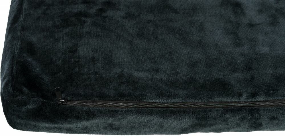 TRIXIE Obdelníkový polštář JIMMY černý s tlapkami 80 x 55cm