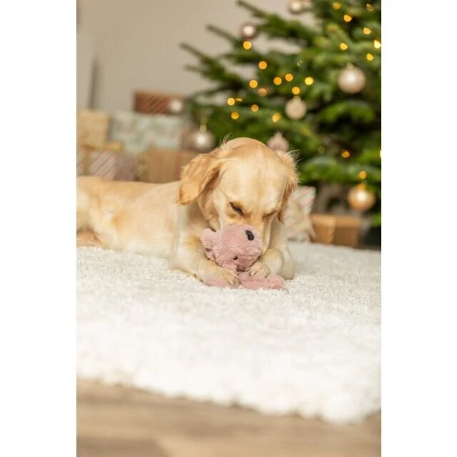 TRIXIE Vánoční veverka ležící, bez výplně s šustící folií, 30 cm, plyš, růžová