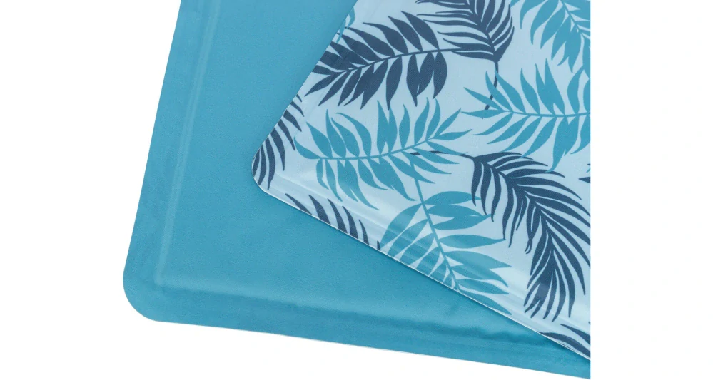 TRIXIE Chladící podložka design Palmový list, 90 x 50 cm, světlemodrá