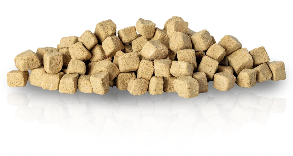 KIDDOG Super Premium 100% freeze dried OSTRICH CUBES - čisté pštrosí maso sušené mrazem 100 g