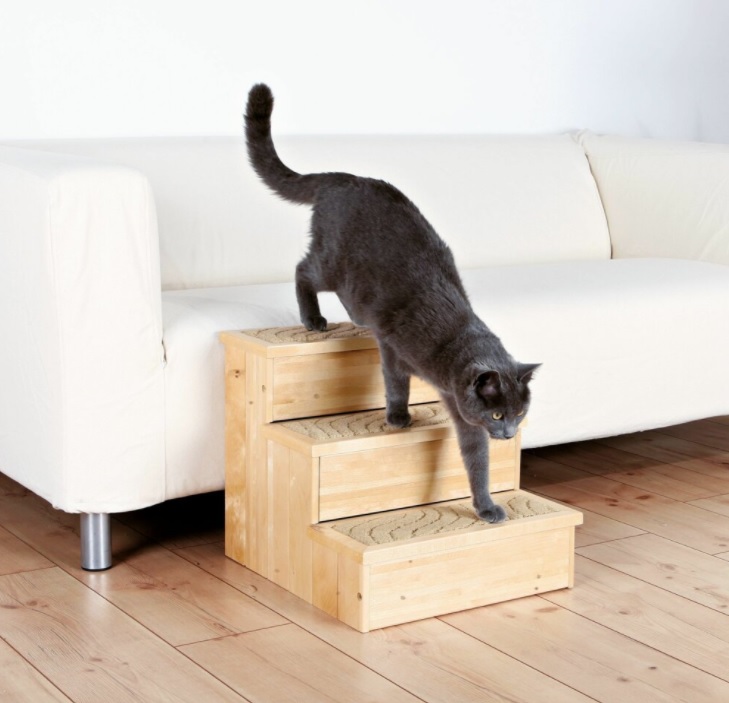 TRIXIE Dřevěné schody pro malé psy a kočky, max.50kg 40x38x45cm