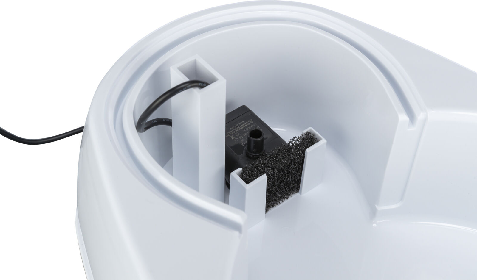 TRIXIE Fontánka na vodu s oblým kohoutkem, 2,5 l/25 × 24,5 × 35 cm, plast, bílá (RP 2,90 Kč)