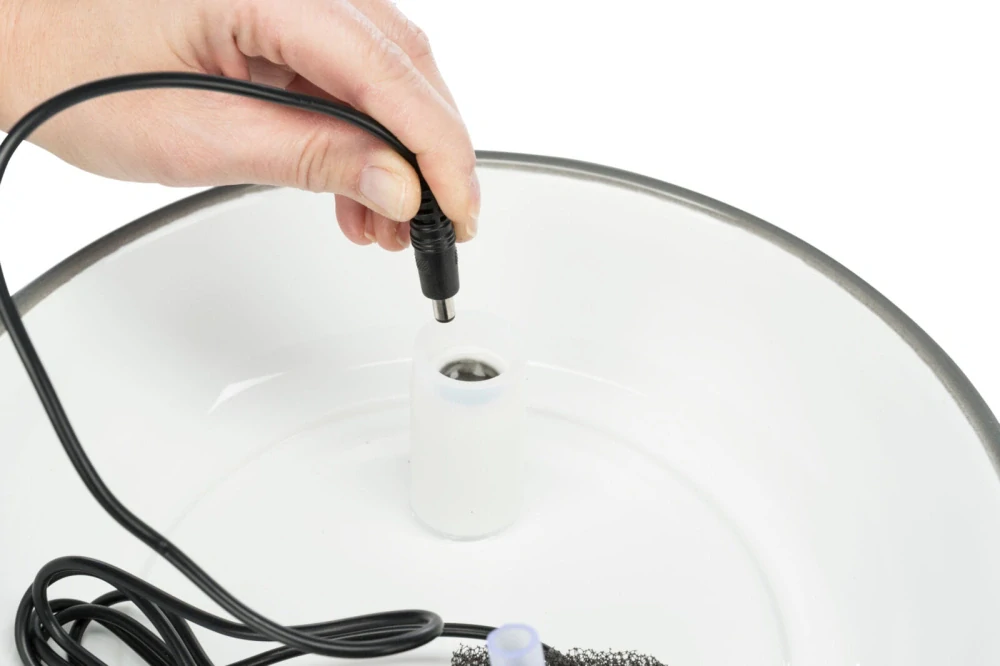 TRIXIE Pítko fontána VITAL FLOW, keramická 1,5 l šedo/bílé (RP 2,90 Kč)