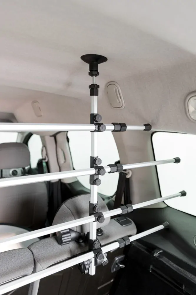 TRIXIE Mříž do auta, šíře: 105-172cm; výška: 46-60cm, stříbrná