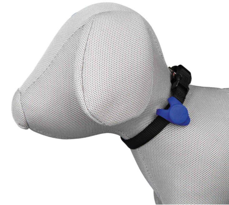 TRIXIE Blikací svítítko na obojek pro psy, silikonové,barevné 8cm (RP 2,10 Kč)