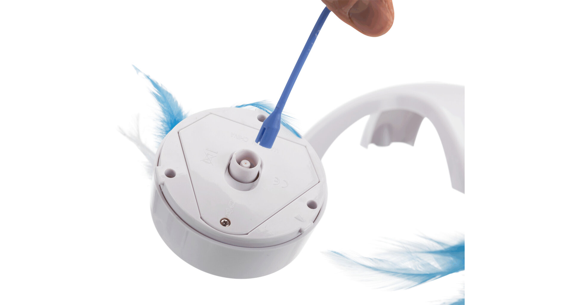 TRIXIE Feather Twister - plastová hračka s pohyblivými peříčky, 23x15x18cm - DOPRODEJ (RP 0,90 Kč)