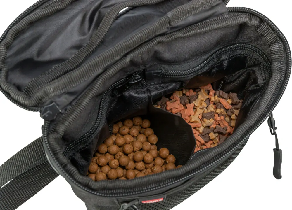 TRIXIE DUO Treat, taštička na pamlsky, 20 x 20 x 5 cm, polyester, antracitová