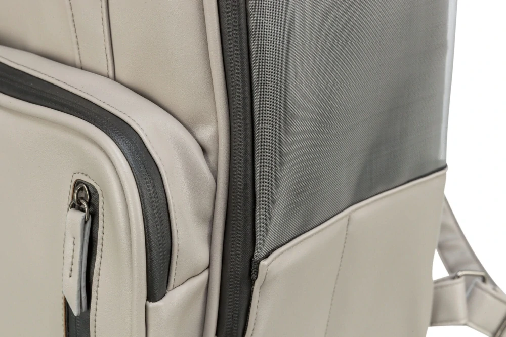 TRIXIE CityStyle batoh, 30 x 20 x 40 cm, do 8 kg,  světlešedá