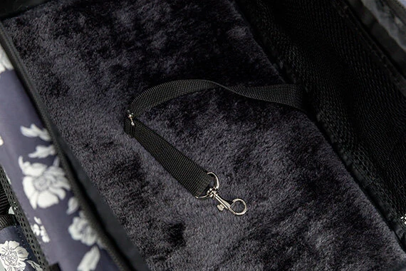 TRIXIE Transportní taška ADRINA, 26 x 27 x 42 cm, do 7 kg, černá