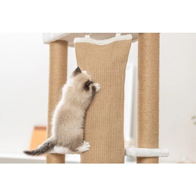 TRIXIE Škrabadlo ACTIVE, 58 x 58 / 150 cm, se šplhacím pytlem, bílá